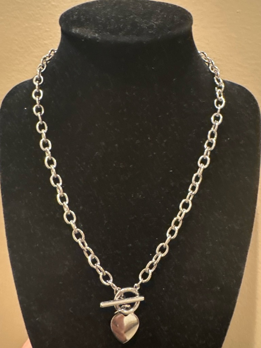 Silver Heart Toggle Chain Necklace - Unbranded